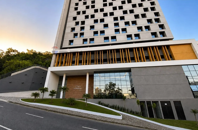 Studio novo  Pro UFJF e Monte Sinai  vaga e ar