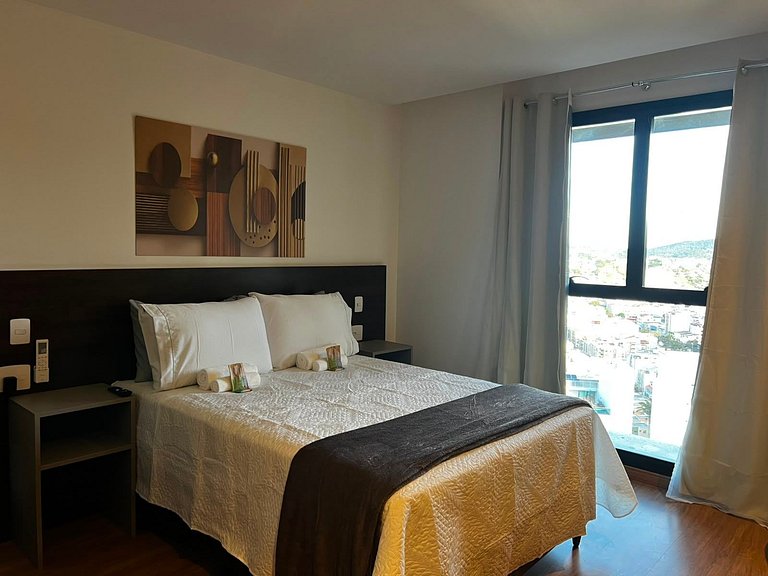 Studio novo  Pro UFJF e Monte Sinai  vaga e ar